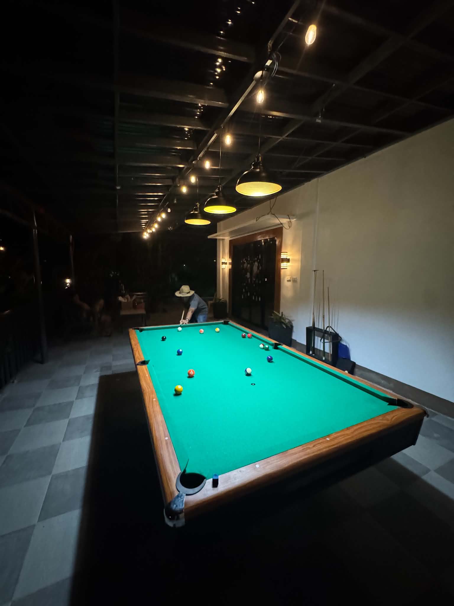 Villa 1 billiards area